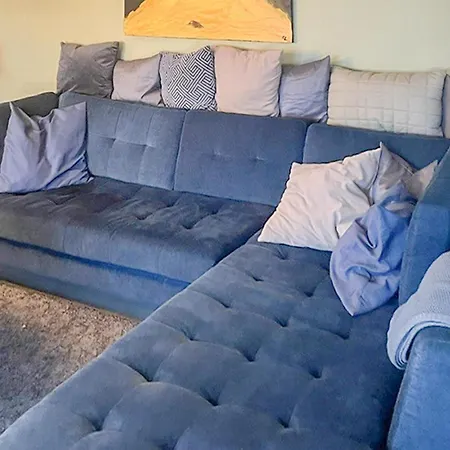 5 Bedroom Beautiful In アパート *