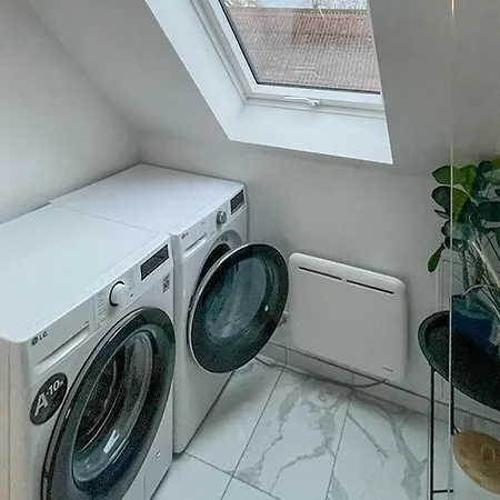 Διαμέρισμα 5 Bedroom Beautiful In