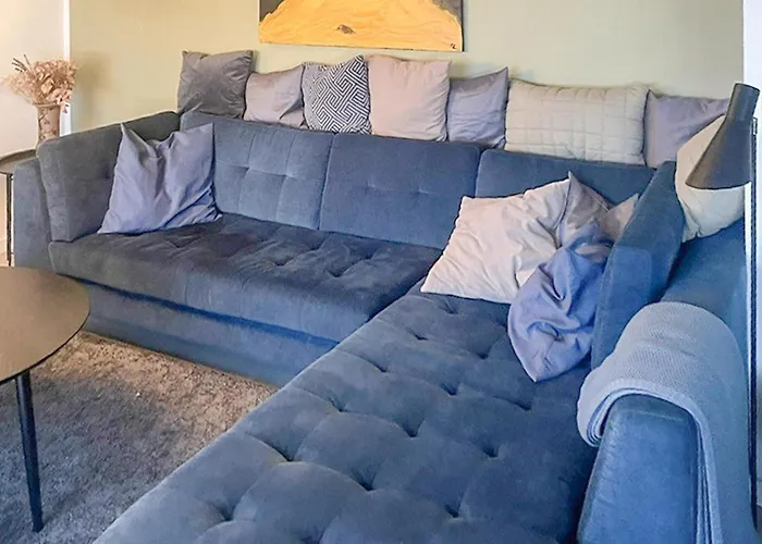 5 Bedroom Beautiful In Hasle Apartman *