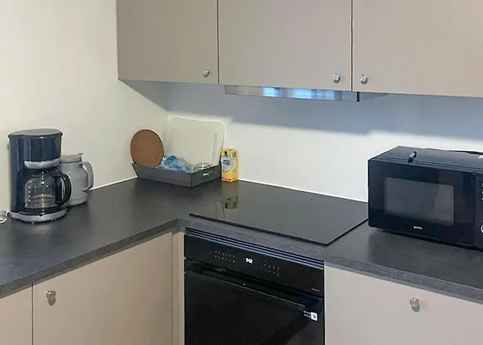 5 Bedroom Beautiful In Hasle Hasle