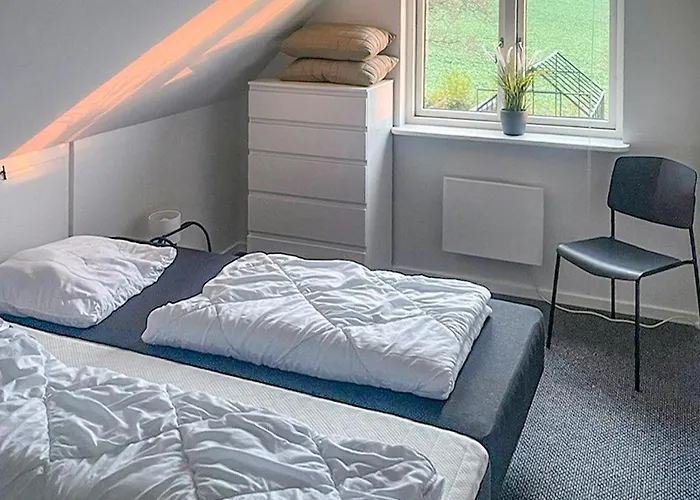 5 Bedroom Beautiful In